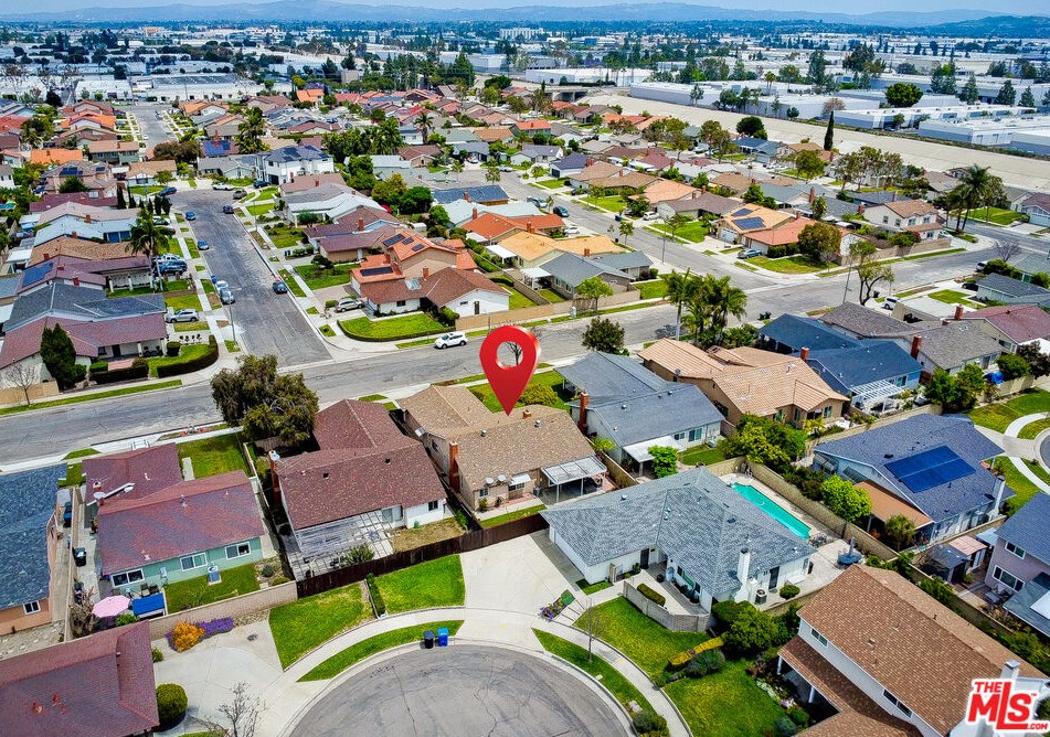 13900 Rose St, Artesia, CA 90703-9043