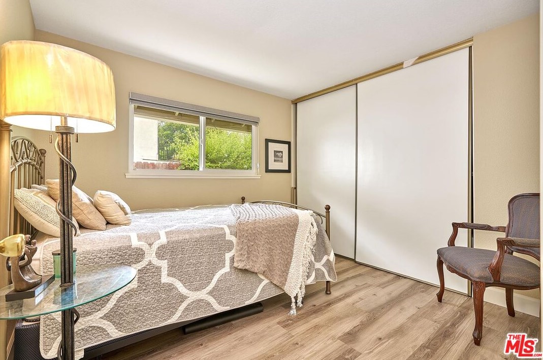 1619 Camden Pl, Fullerton CA  92833-2056 exterior