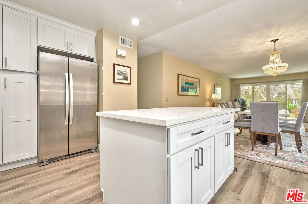 1619 Camden Pl, Fullerton CA  92833-2056 exterior