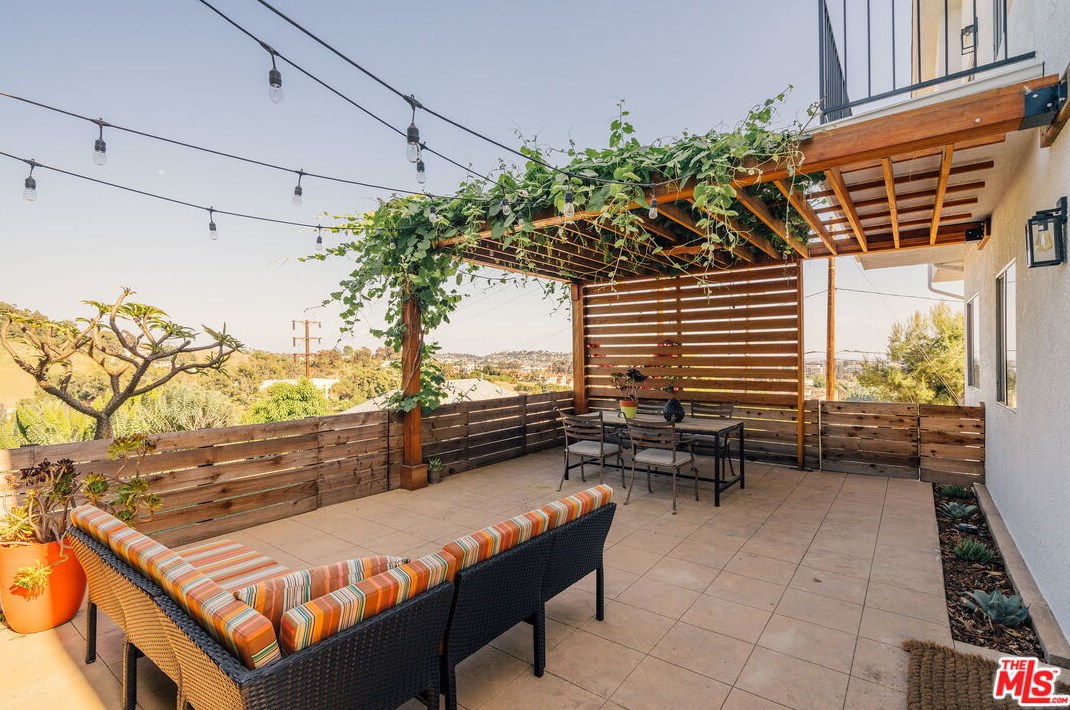 2506 Thomas St, Los Angeles CA  90031-2448 exterior