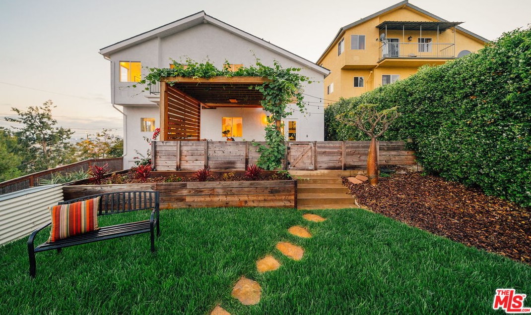 2506 Thomas St, Los Angeles CA  90031-2820 exterior