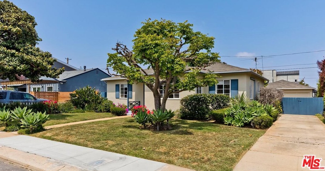 3342 Keeshen Dr, Los Angeles, CA 90066-1918