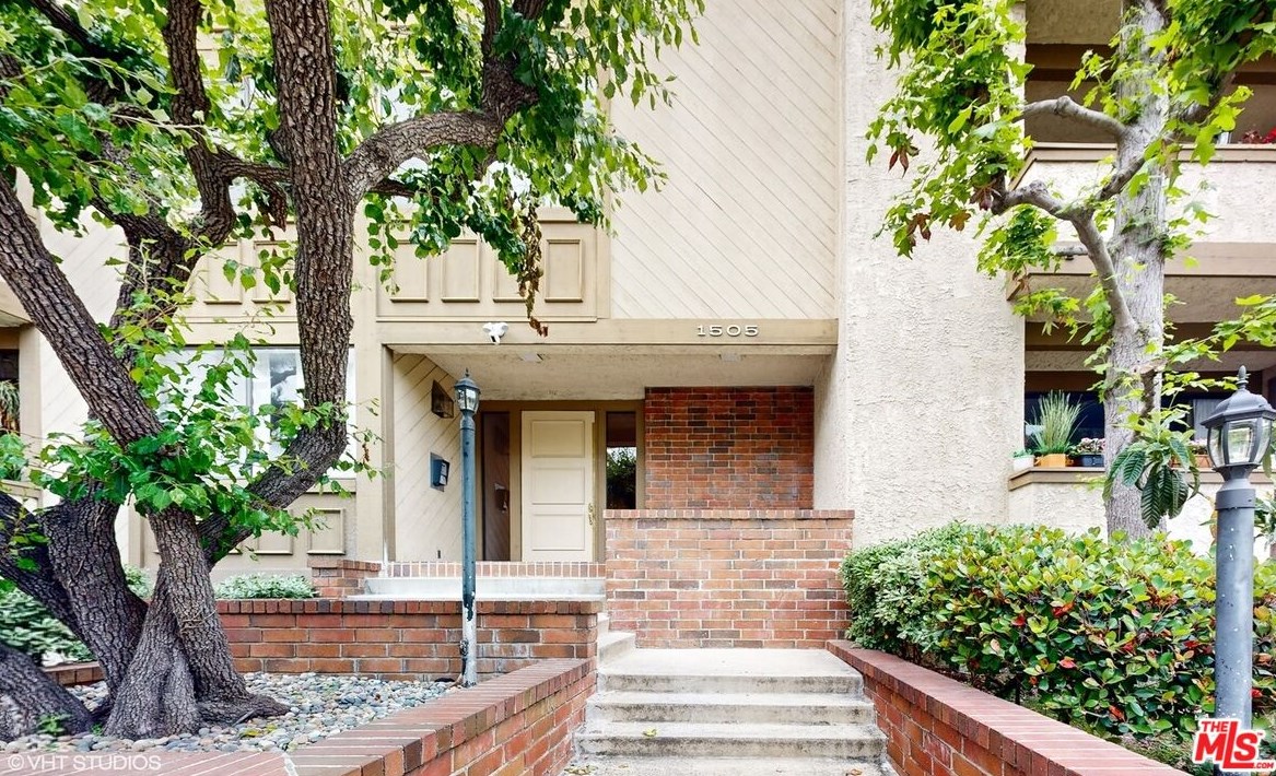 1505 Purdue Ave, Los Angeles CA  90025-3160 exterior