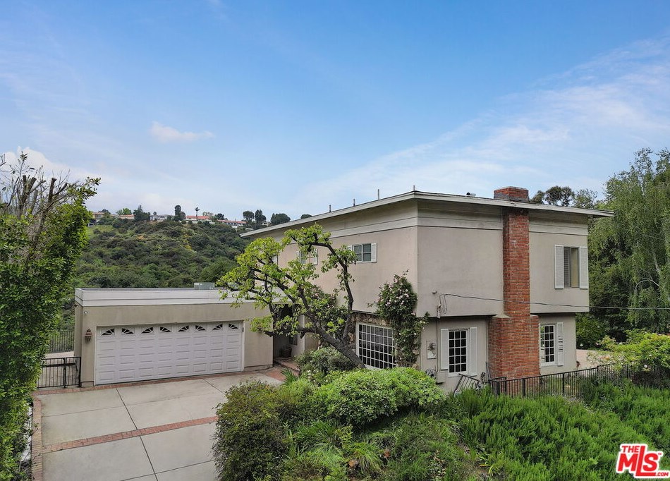 2445 Nalin Dr, Los Angeles CA  90077-1806 exterior