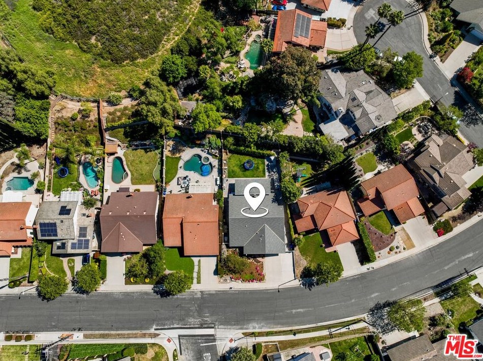935 Newbury Rd, Thousand Oaks, CA 91320