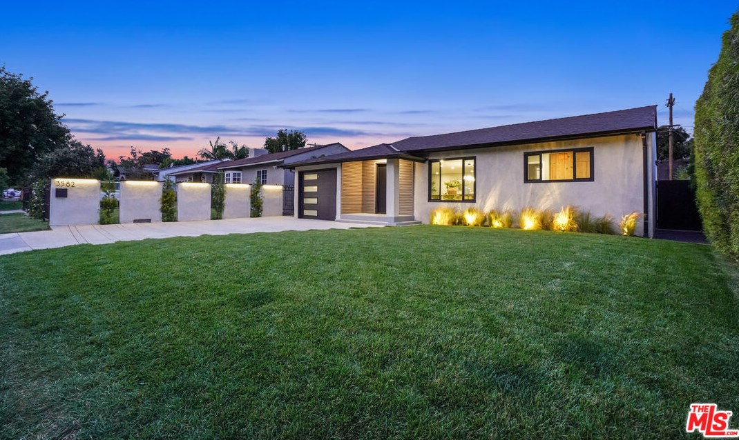 3582 Kelton Ave, Los Angeles, CA 90034-5506