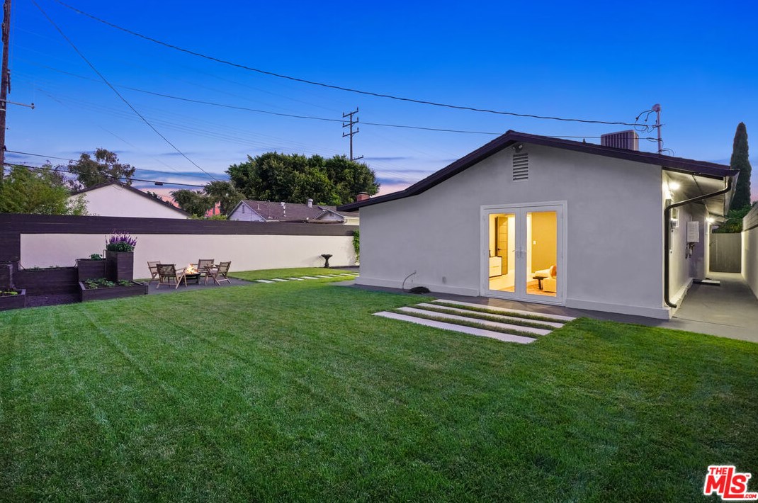 3582 Kelton Ave, Los Angeles CA  90034-5506 exterior