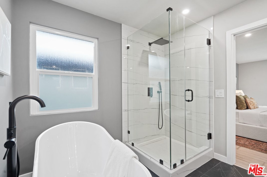 3582 Kelton Ave, Los Angeles CA  90034-5506 exterior