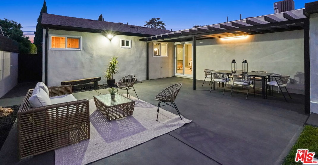 3582 Kelton Ave, Los Angeles CA  90034-5506 exterior