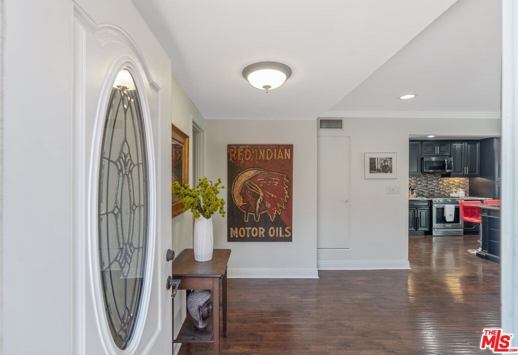 17260 Lahey St, San Fernando CA  91344-4141 exterior