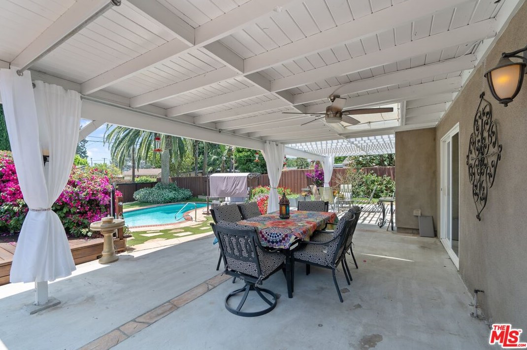 17260 Lahey St, San Fernando CA  91344-4141 exterior