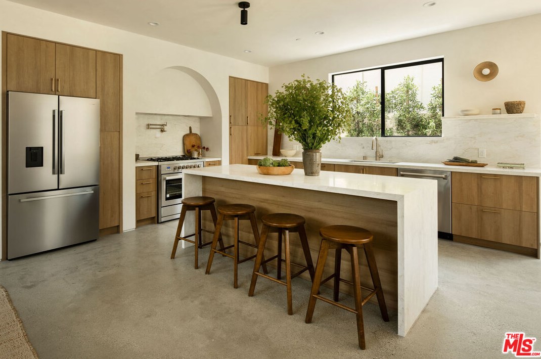 2307 Gatewood St, Los Angeles CA  90031-1104 exterior