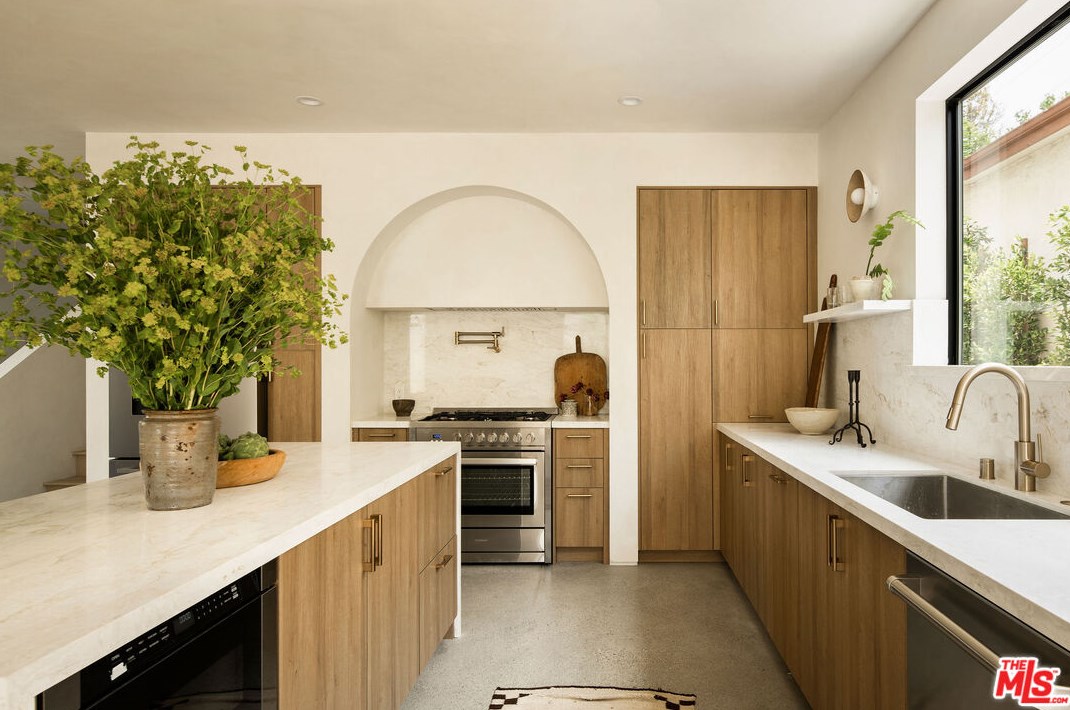 2307 Gatewood St, Los Angeles CA  90031-1104 exterior