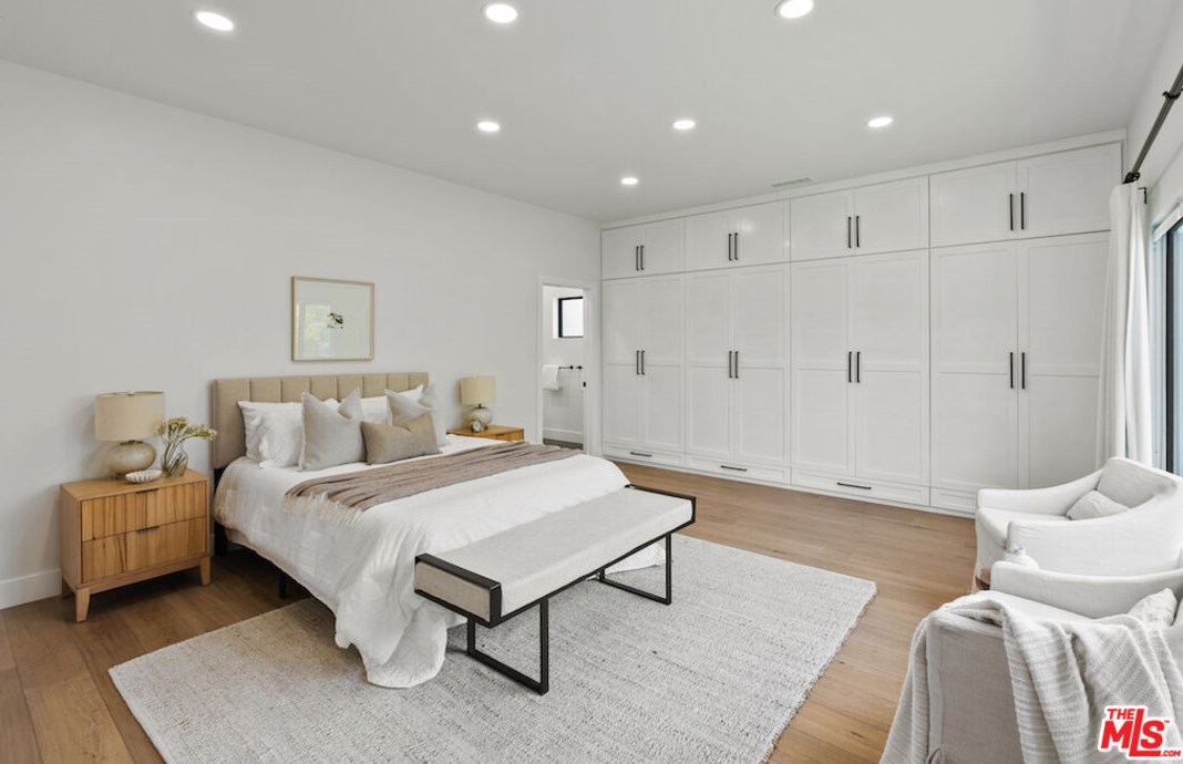 11416 Mccune Ave, Los Angeles CA  90066-3637 exterior