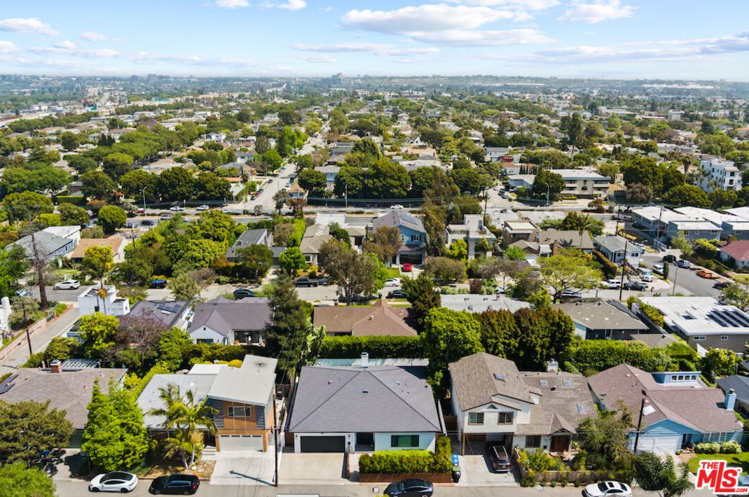 11416 Mccune Ave, Los Angeles CA  90066-3637 exterior