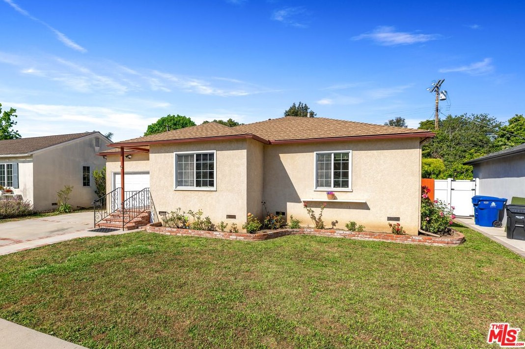 7728 Hindry Ave, Los Angeles CA  90045-5728 exterior