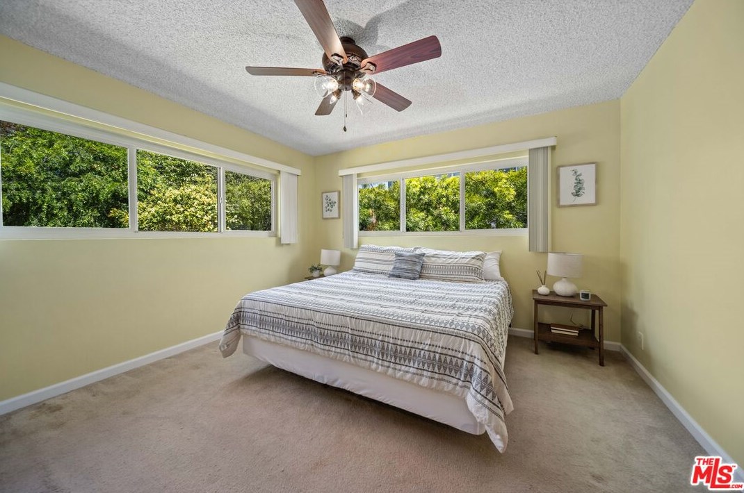 7728 Hindry Ave, Los Angeles CA  90045-5728 exterior