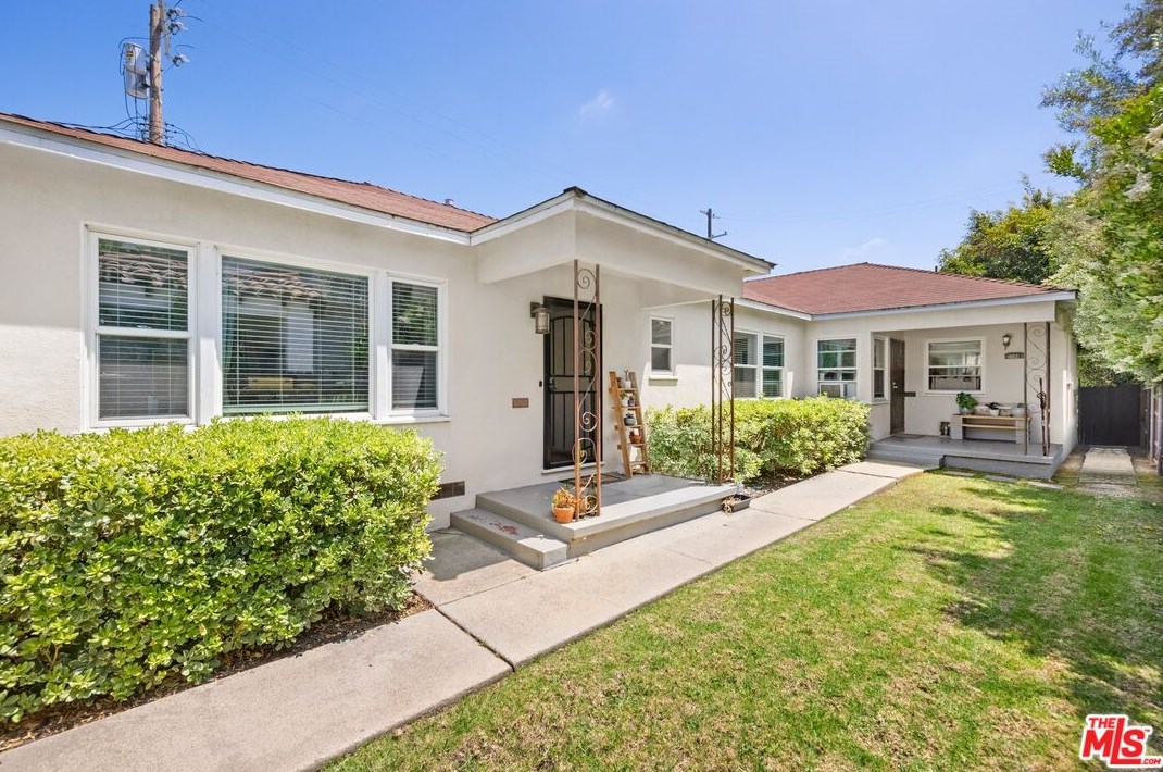 9012 Olin St, Los Angeles, CA 90034-1935