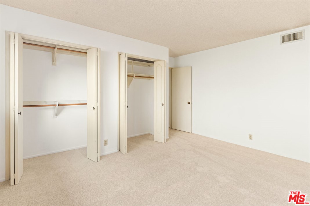 2710 Granville Ave, Los Angeles CA  90064-3604 exterior