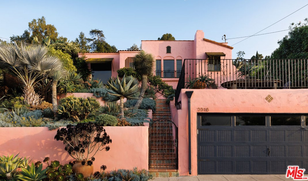 3318 Isabel Dr, Los Angeles CA  90065-2610 exterior