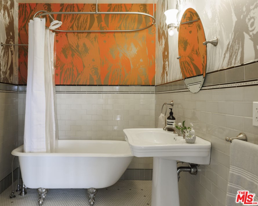 3318 Isabel Dr, Los Angeles CA  90065-2610 exterior