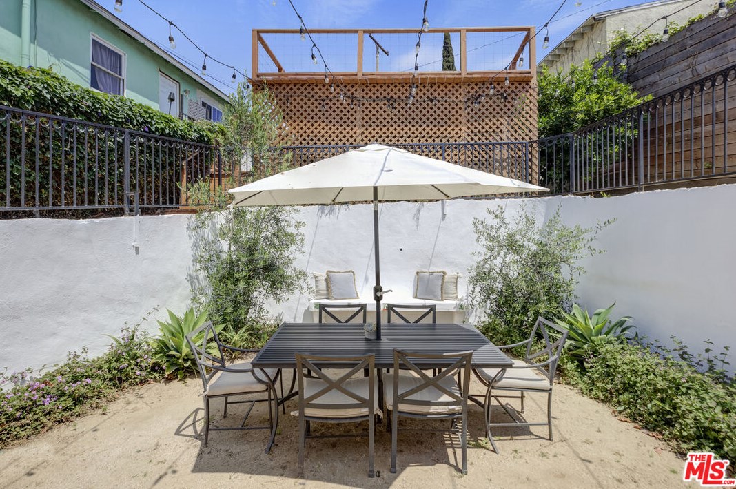 1336 Helen Dr, Los Angeles CA  90063-3222 exterior
