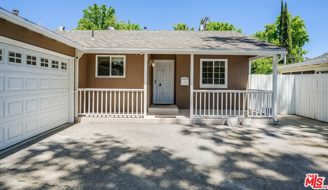 5418 Halbrent Ave, Van Nuys, CA 91411-3523