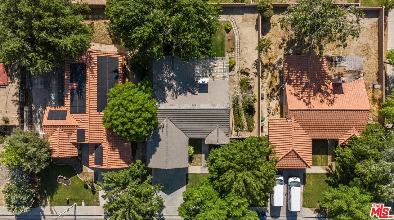 43033 22nd St, Lancaster, CA 93536