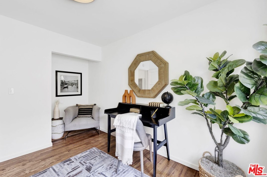 10816 Lawler St, Los Angeles CA  90034-5413 exterior