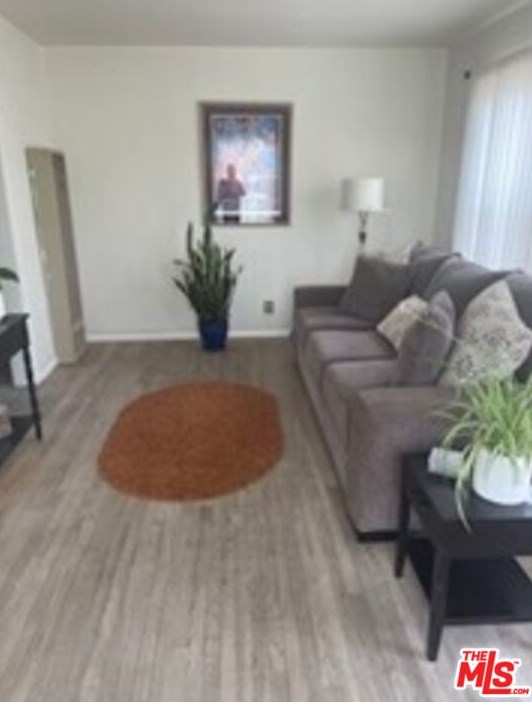 5743 Harcourt Ave, Los Angeles CA 90016-1508 exterior