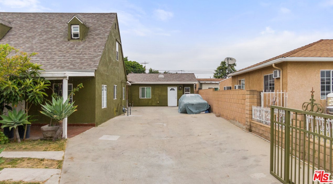 13737 Mercer St, Los Angeles CA  91331-3645 exterior