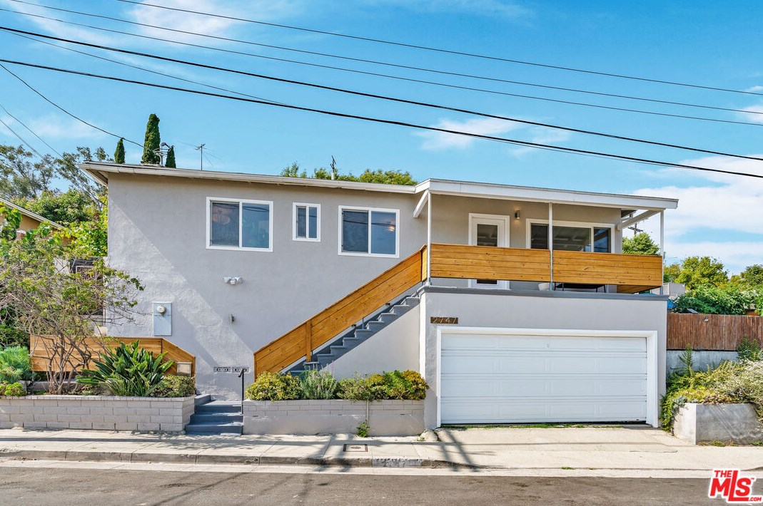 2747 Ballard St, Los Angeles, CA 90032-2717