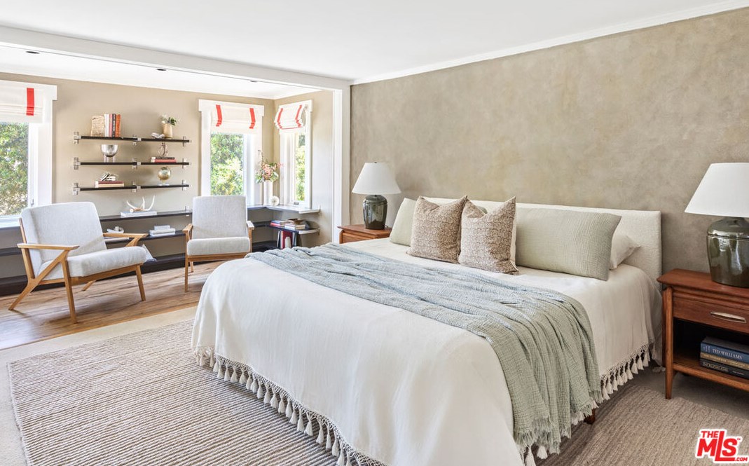 917 El Molino Ave, Pasadena CA  91104-3645 exterior