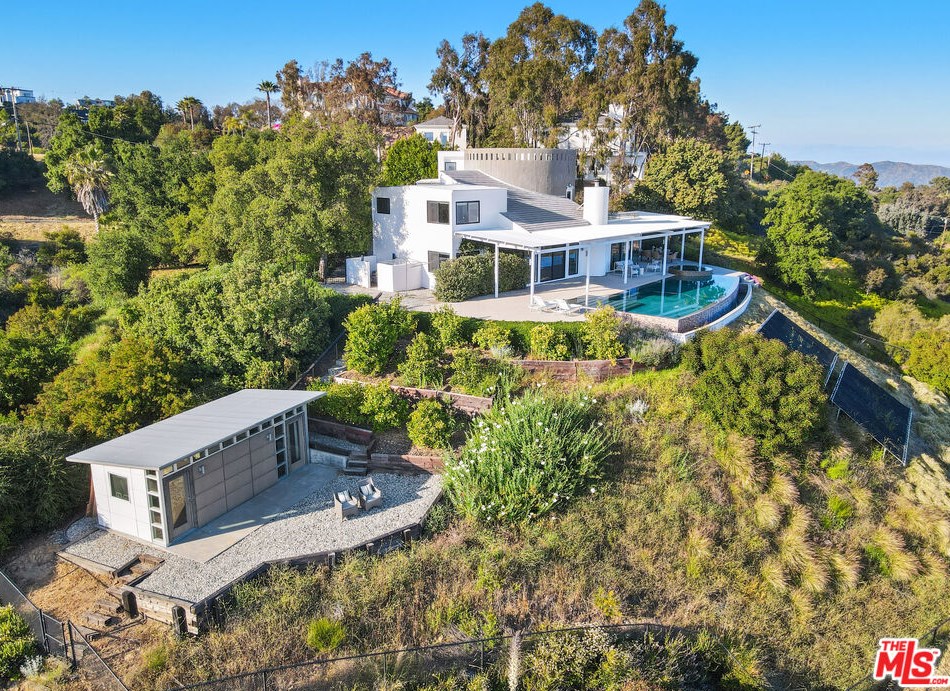 21206 Saddle Peak Rd, Topanga, CA 90290-3409