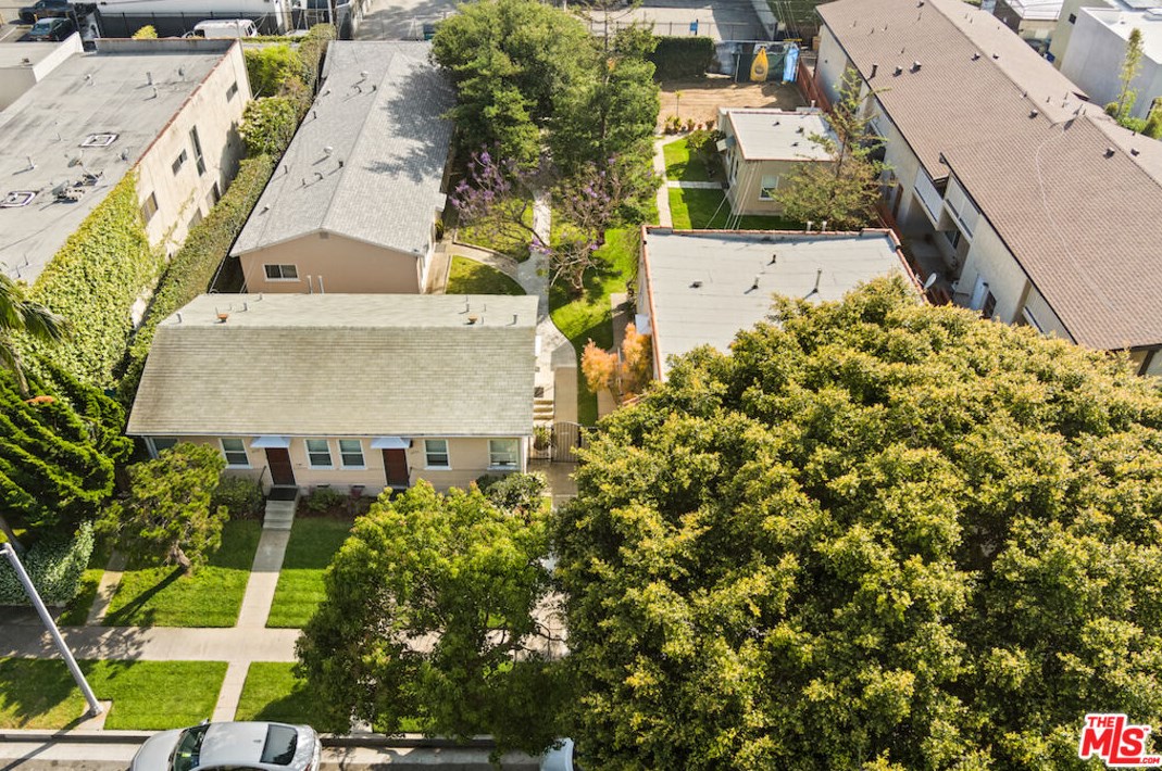 1856 9th St, Santa Monica, CA 90404-4578