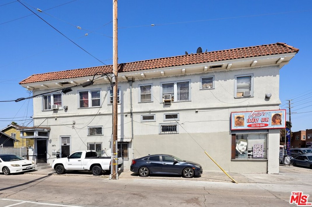 247 Florence Ave, Los Angeles, CA 90003-1888