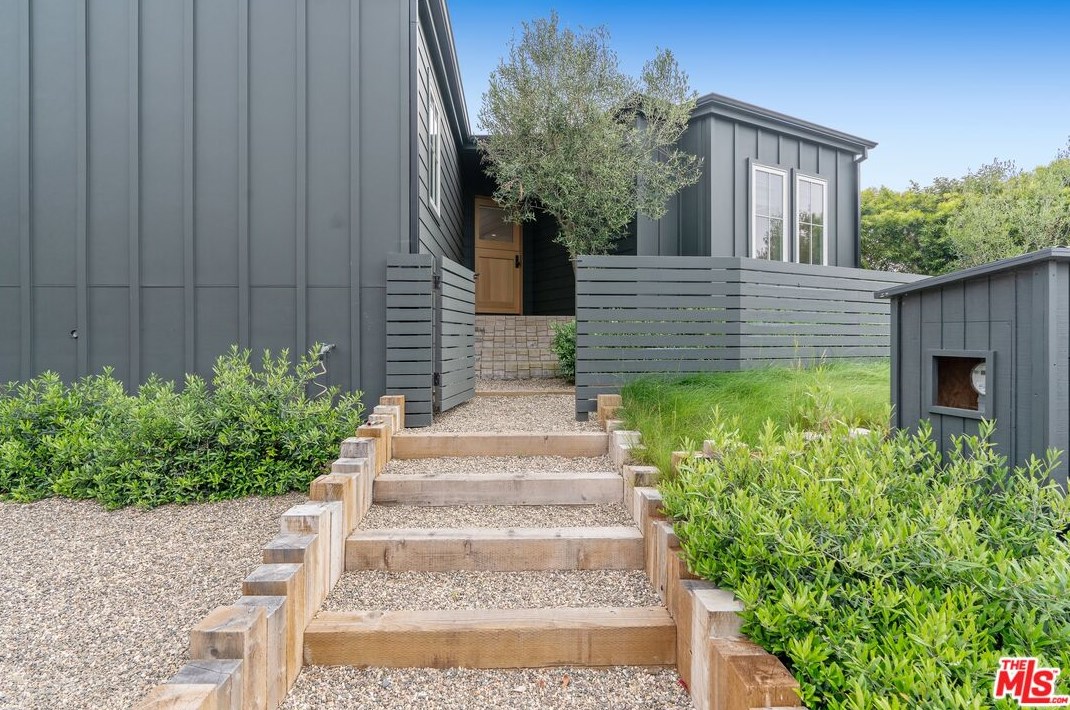 29500 Heathercliff Rd #142, Malibu, CA 90265