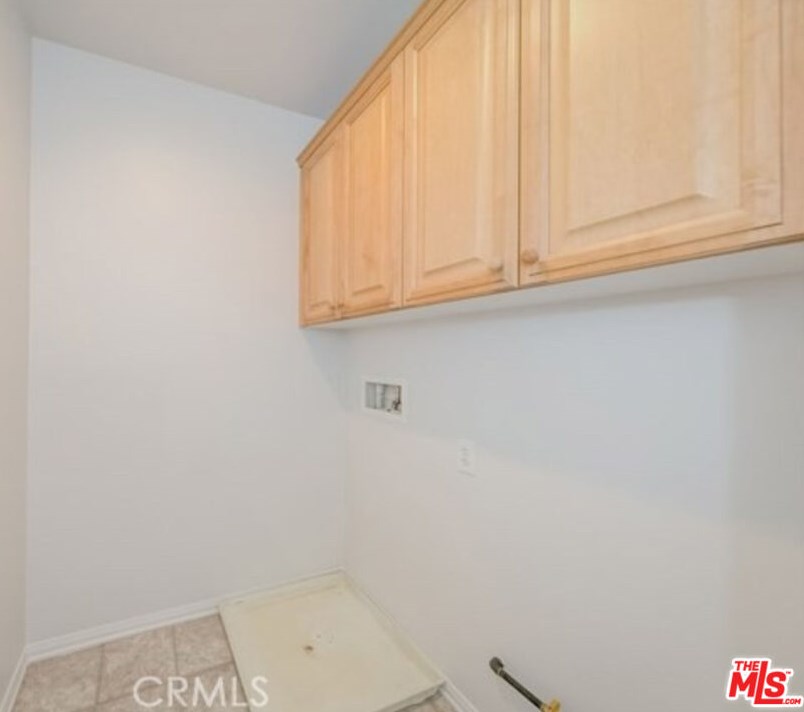 2098 Arnold Way, Fullerton CA 92833-2143 exterior