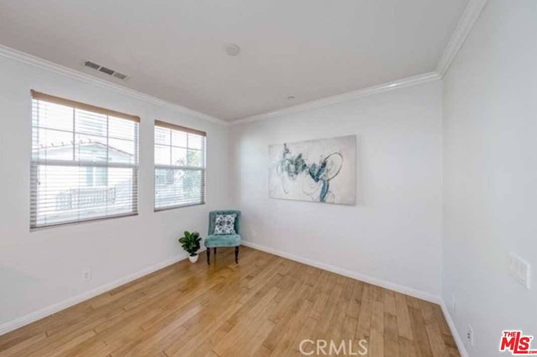 2098 Arnold Way, Fullerton CA 92833-2143 exterior