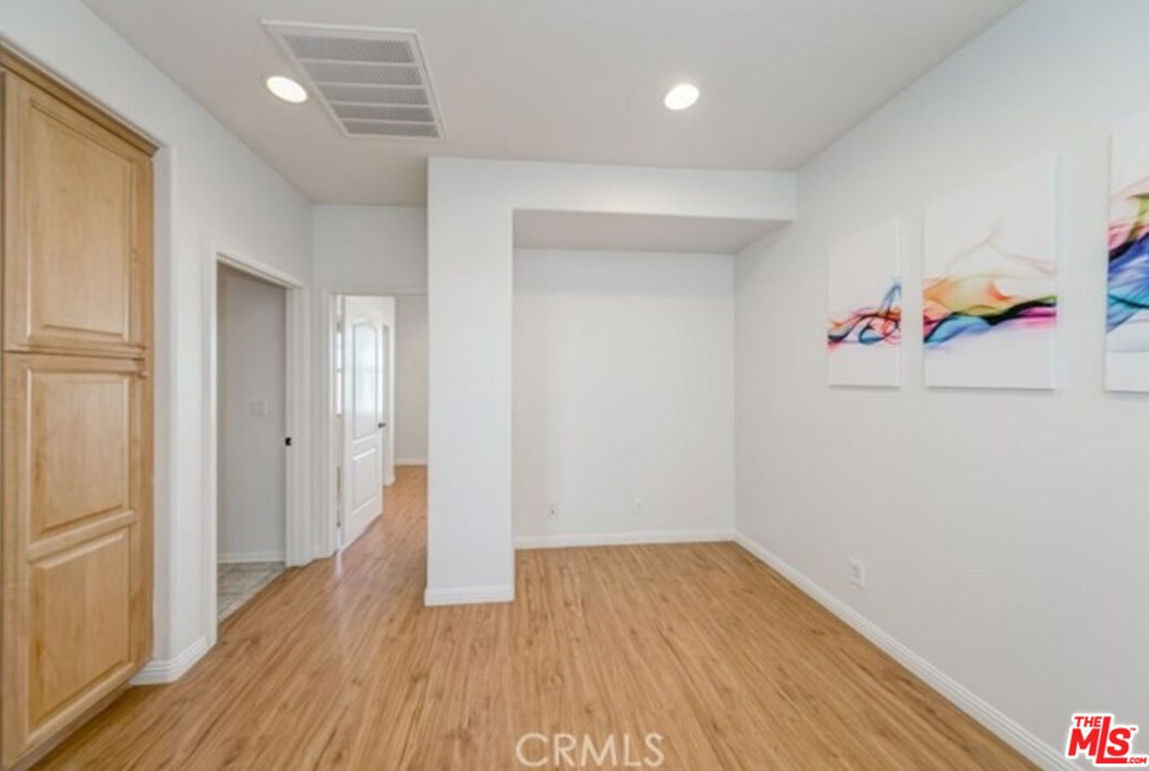 2098 Arnold Way, Fullerton CA 92833-2143 exterior