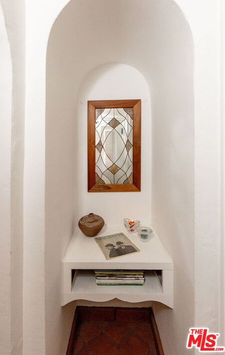 1360 Virginia Ave, Glendale CA 91202-1530 exterior