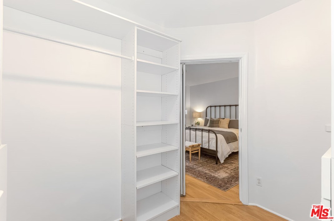 4071 Tivoli Ave, Los Angeles CA  90066-5103 exterior