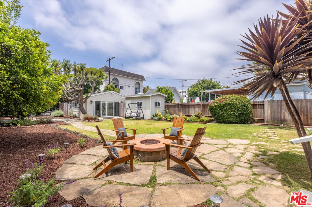 4071 Tivoli Ave, Los Angeles CA  90066-5103 exterior