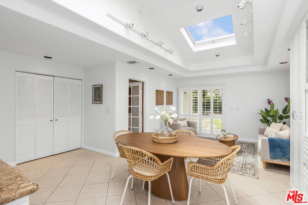 4071 Tivoli Ave, Los Angeles CA  90066-5103 exterior