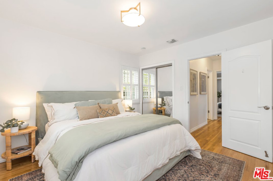 4071 Tivoli Ave, Los Angeles CA  90066-5103 exterior