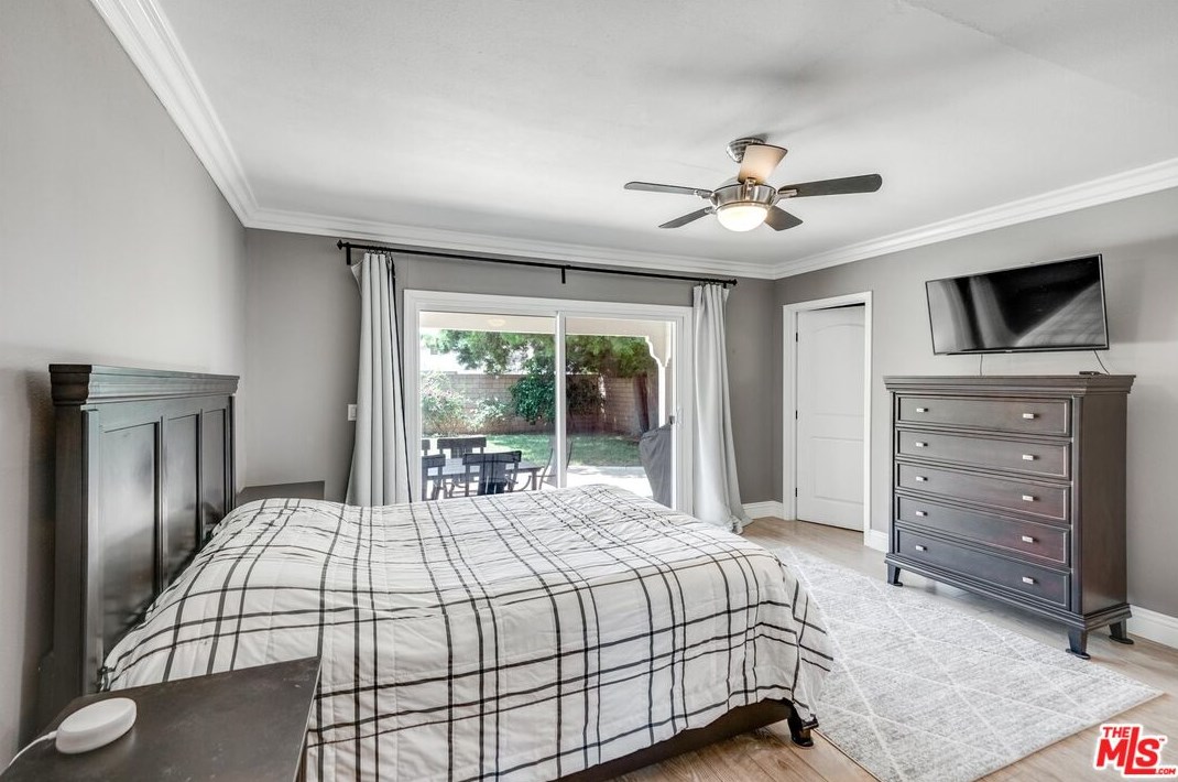 16810 Minnehaha St, San Fernando CA  91344-5920 exterior