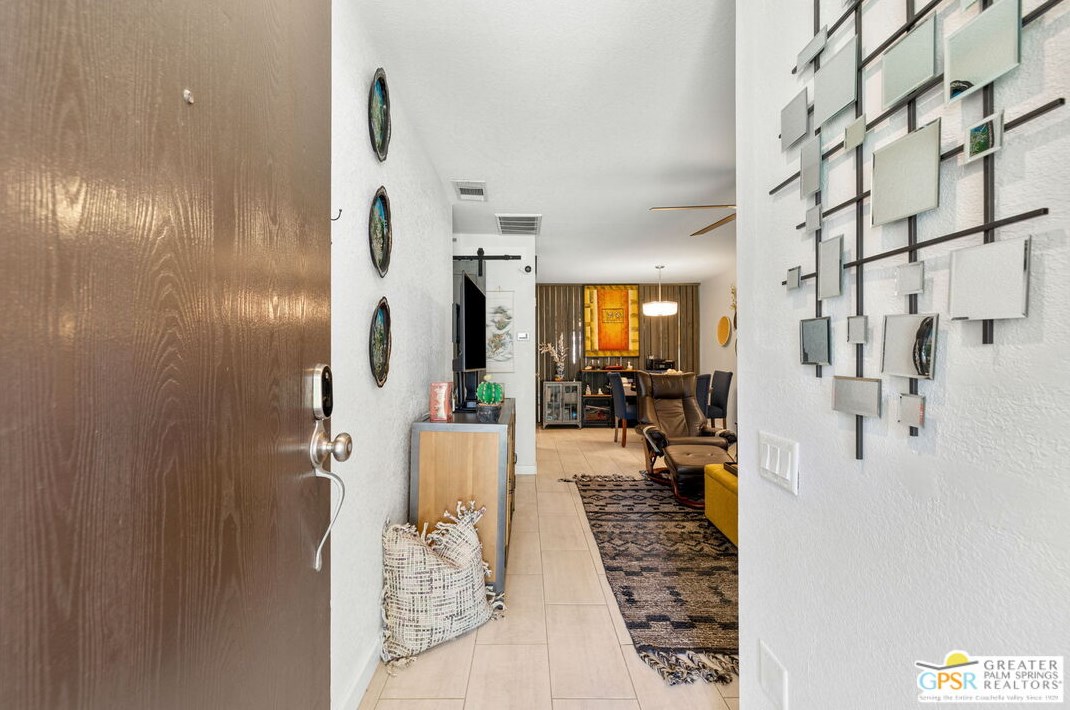 675 N Los Felices Cir #117, Palm Springs, CA 92262