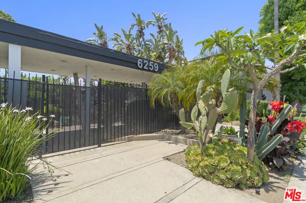 6259 Coldwater Canyon Ave #21, North Hollywood, CA 91606