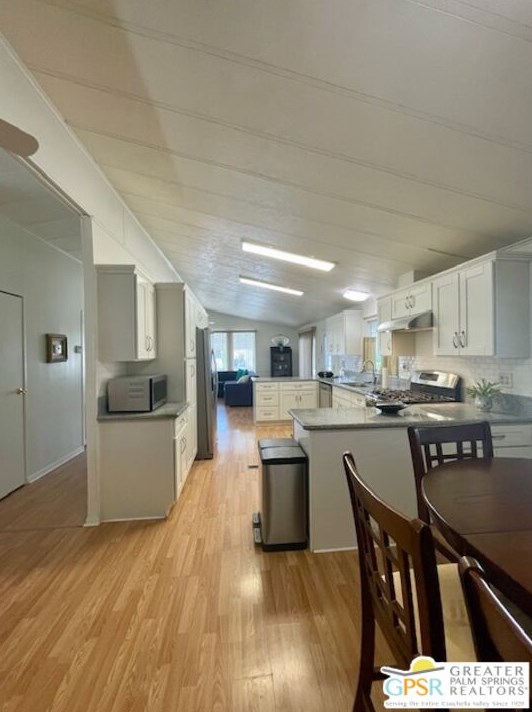176 Zacharia Dr, Cathedral City CA  92234-6648 exterior