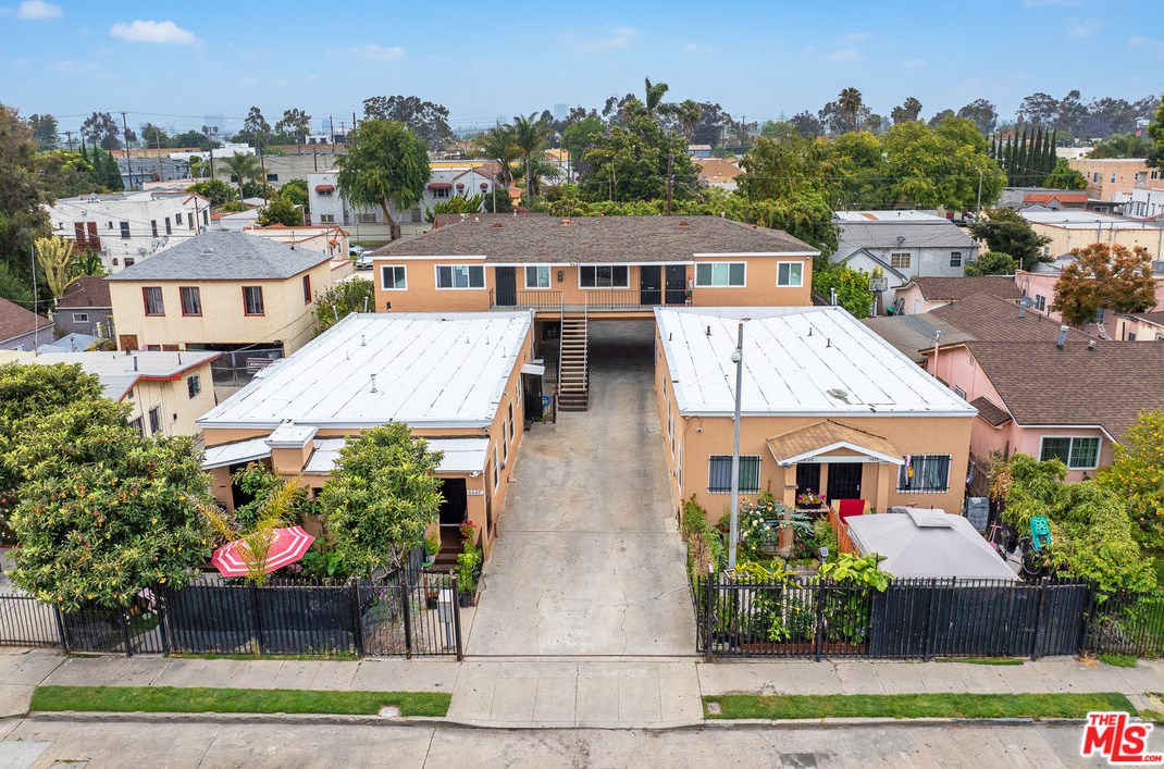 5439 Carlin St, Los Angeles, CA 90016-3317